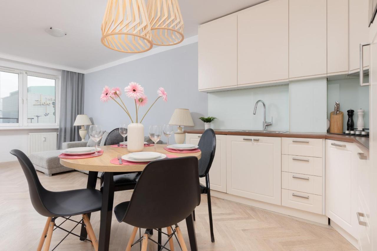 Zlota Apartment Center Of Warsaw By Noclegi Renters Exterior foto